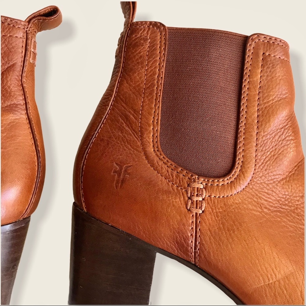 Frye Stella Chelsea Short Leather Ankle Bootie - Picture 6 of 16